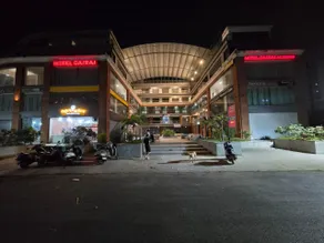 GAJRAJ HOTEL - Image 4