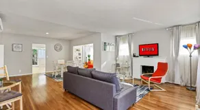 Long Beach House - Image 2