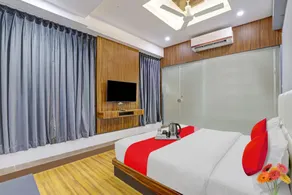 HOTEL O MAX - Image 2