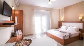 Tsamakdas House - Image 2