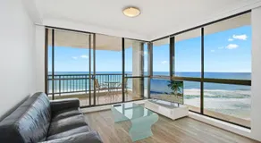 Capricorn One Beachside Holiday Apartments - Official - Image 3