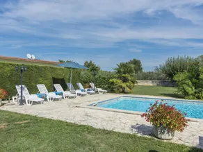 Stone holiday house with a spacious yard and private pool - Image 3