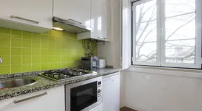 BmyGuest - Castelo Stylish Flat - Image 5