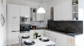 Nana Rooms Guesthouse - 200mt to Metro, near Vatican, A-C, pvt bathrooms - Image 5