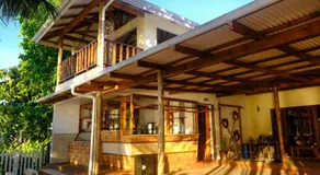 Le lagon bleu guest house by Hyde tide - Image 4