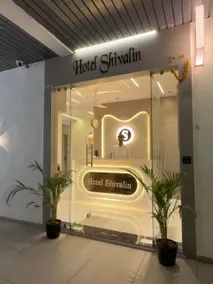 Hotel Shivalin Gandhinagar - Image 4