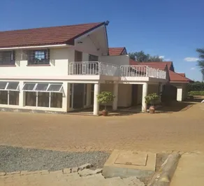 Queens Garden Hotel - Image 4
