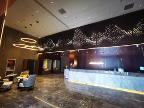 Home Inn Plus Hohhot Railway Station - Image 2