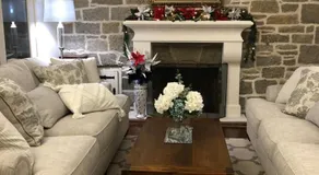 Hills Manor House - Image 2