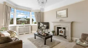 Family Home By The Sea - Image 2