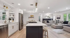Luxury 1800sq.ft Home - Sleeps 8 - Image 2