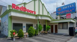 RedDoorz At Hotel Sartika Yogyakarta - Image 4