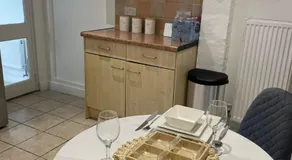 Prettide Suite - Free Parking - Image 3