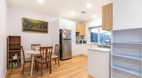 Modern Share house, private bedroom with double size bed, 7min to beach - Image 3
