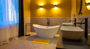 D6 Apartments - Image 2