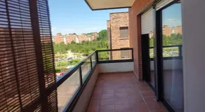 Apartmento con parking y piscina Madrid barajas ifema metropolitano - Image 5
