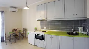 Lalezas Studios Nauplio - Image 5