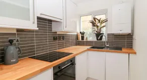 Flat 2 Battledown Grange - Image 5