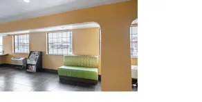 Southern Comfort Hotel - Image 5