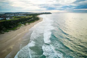 Finns at Caves Beach Resort - Image 4