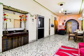 OYO HOME 90068 AMRABATI GUEST ROOMS - Image 3