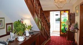 Balcony House - Image 4