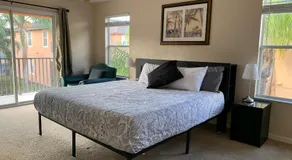 Spacious 4 BR Townhouse with 2 King Size Master Bedrooms, 3 miles to Disney, Free WiFi and Free Parking - Image 2