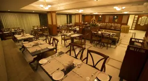 The Rialto Hotel - Image 4