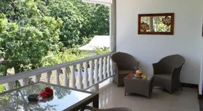 La Digue Self-Catering Apartments - Image 5