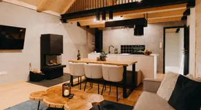 SKRI Chalets - Image 2
