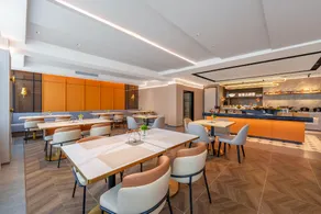 Home Inn Plus - Linyi Lushang Center Wanda Plaza - Image 5
