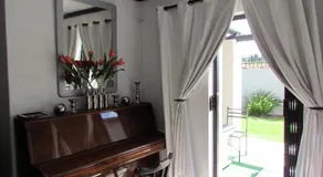 Santini Lace Self Catering Unit - Image 4