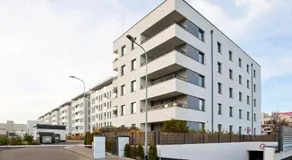 Elite Apartments Marine Suite - Image 4