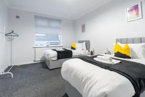 Kirkview Apartment - Image 2