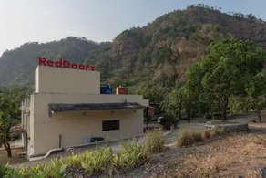 RedDoorz near Ciletuh Sukabumi - Image 5