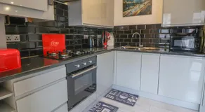 Flat 12 - Image 4
