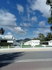 The White Resort - Image 5
