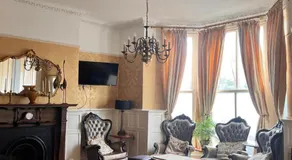 Beech Mount Hotel - Free Parking - Image 2