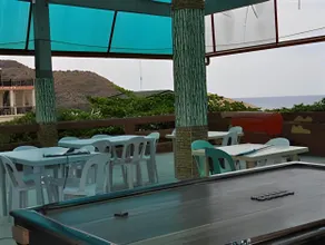 Sir Williams Lodge & Beach Resort - Image 5