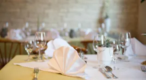 Hotel & Restaurant Waldcafe Hettstedt - Image 4