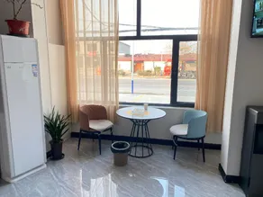 Xinhui Business Hotel - Image 5