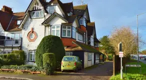 Beautiful flat sleeps 4 in Taplow Maidenhead Near Windsor and Ascot racecourses Near Legoland - Image 3