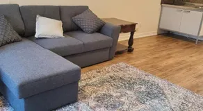 Full house, 3 BDR, 2WR, free Parking , extra beds - Image 2