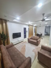Zehra Villa Seri Iskandar with Private Pool - Image 2