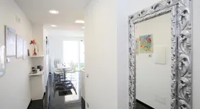 Green Door - Image 4