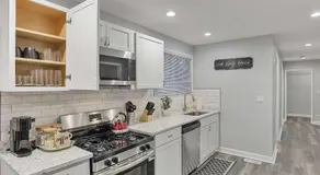 Cozy 4BR 2BA Worth Home - Image 4