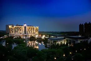 Evergrande Hotel Nanchang - Image 4