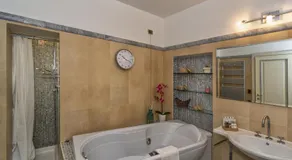 Lauri Loft Boutique Rooms - Image 2