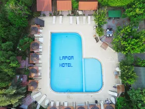 Lapida Garden - Image 3