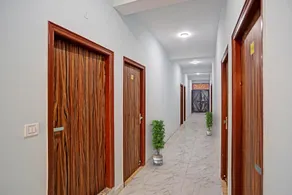 Hotel O by OYO Surya Gold Guest House - Image 2